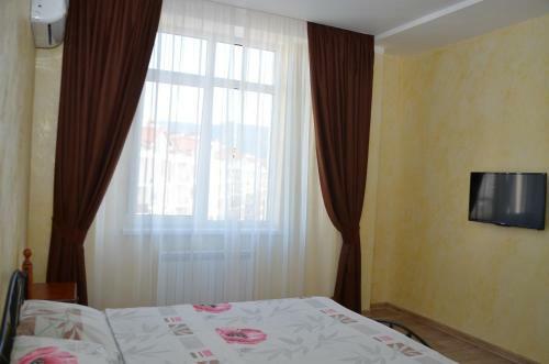 Apartment At Krymskaya 19m
