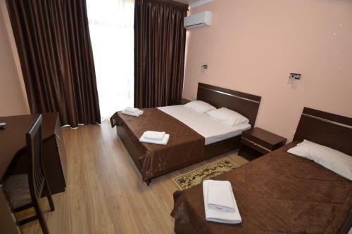 Hostal Guest House Azov