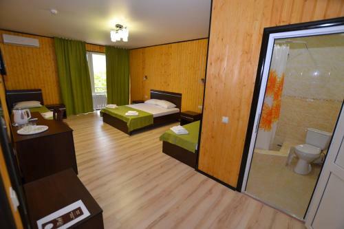 Hostal Guest House Azov