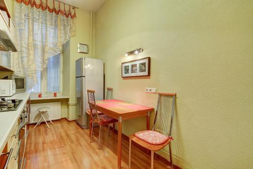 Apartment Vosstaniya 42