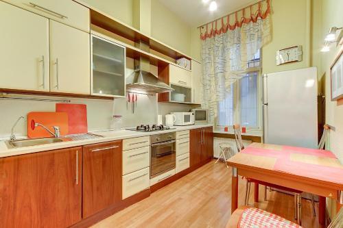 Apartment Vosstaniya 42