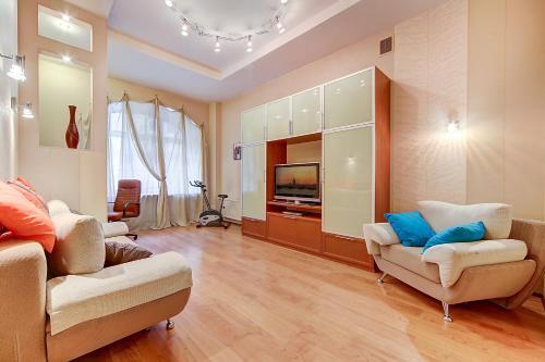 Apartment Vosstaniya 42