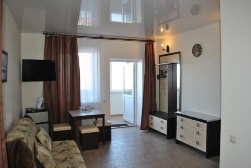 Hostal Karmen Guest House