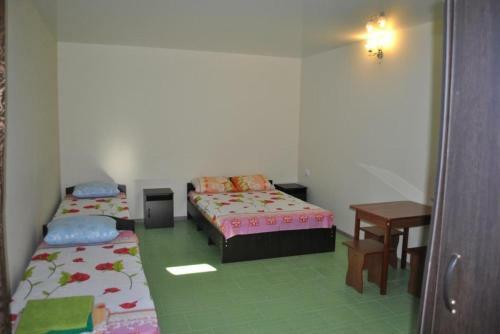 Hostal Karmen Guest House