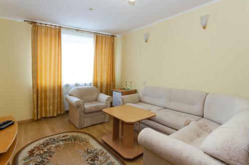 Sharya Hotel