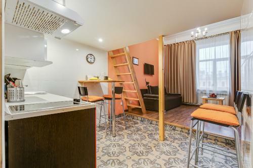 Apartamento Cozy Housing On Nevsky Prospect