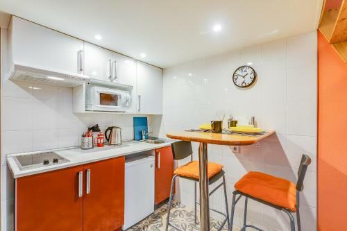 Apartamento Cozy Housing On Nevsky Prospect