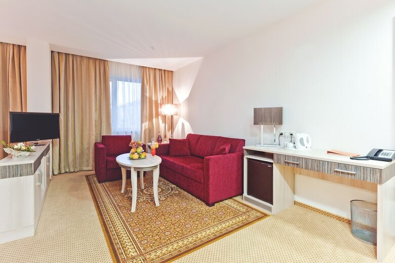 East Gate Hotel