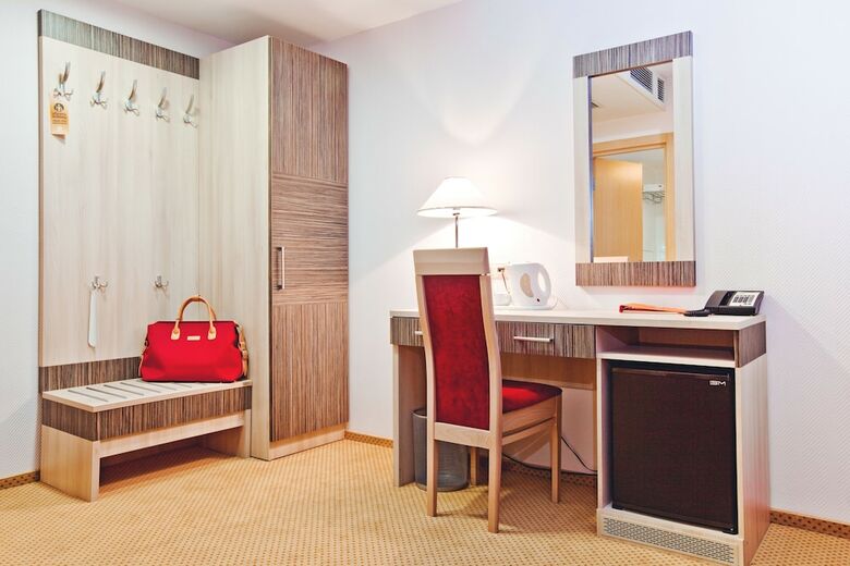 East Gate Hotel