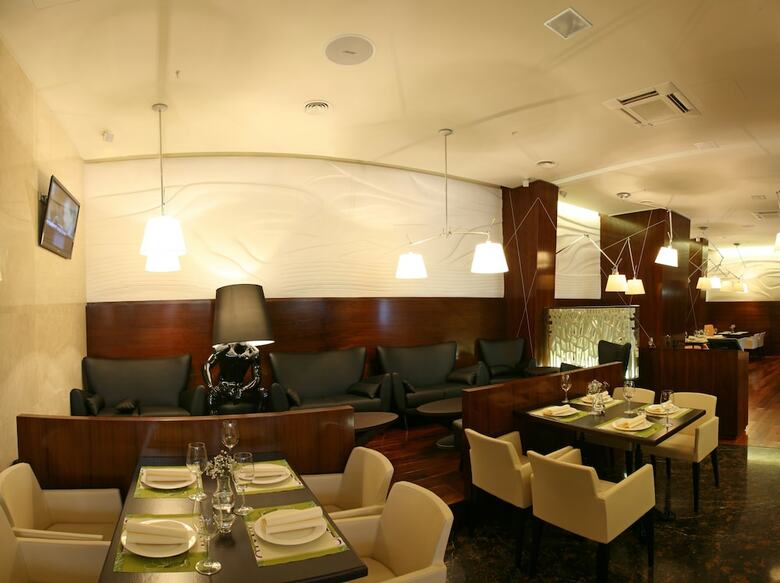 East Gate Hotel