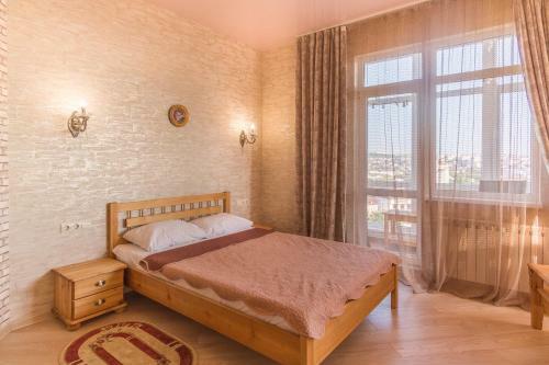Apartment On Khalturina 11