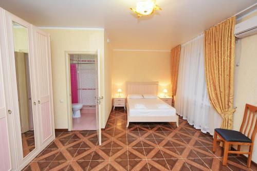 Hostal Casa Blanca Guest House