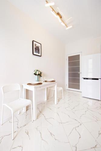 Apartment On Krasnaya Ulitsa 176