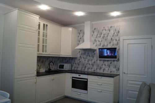 Apartment On Kubanskaya Naberezhnaya 39