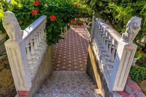 Hostal Guest House Alena