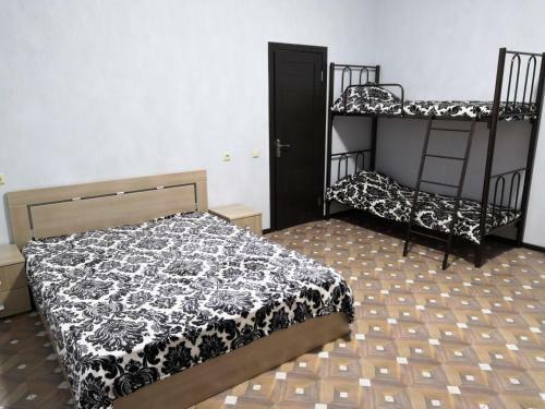 Hostal Guesthouse "camelot"