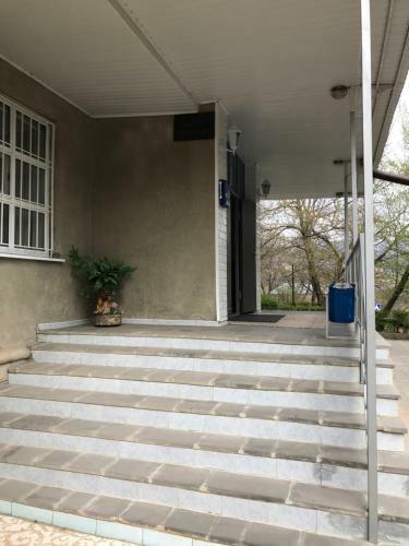 Hostal Legenda Guest House