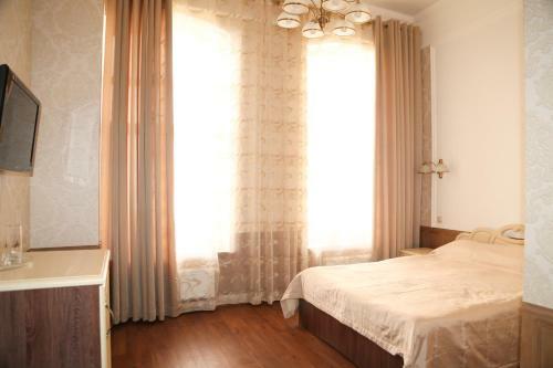 Hotel Serebryaniy Wek