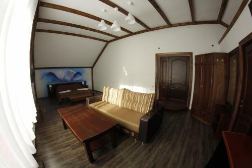 Alamat Hotel