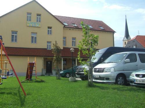 Albergue Rooms Vila Jurka