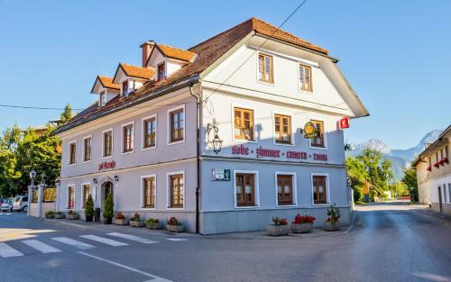 Hostal Guest House Pri Cesarju