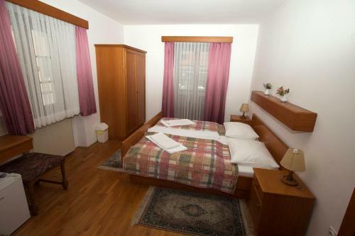 Hostal Guesthouse ?penko