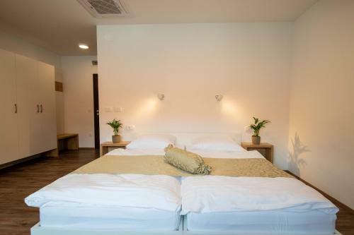 Hostal Guesthouse Stari Mayr