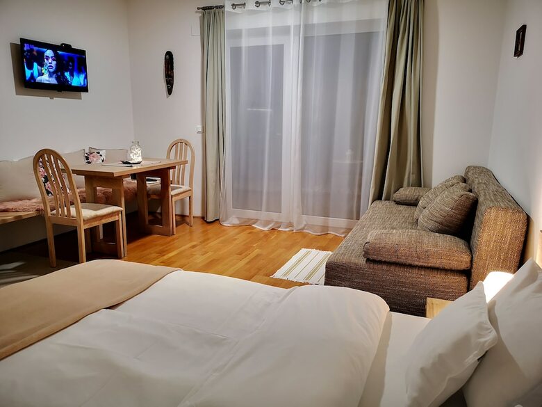 Pr`fik Apartments