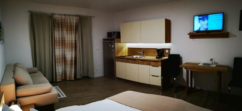 Pr`fik Apartments