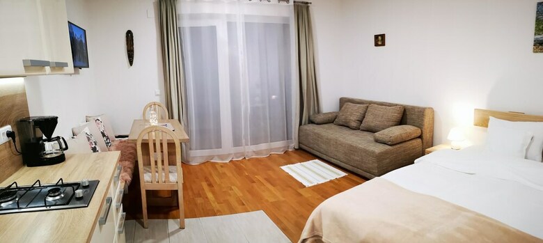 Pr`fik Apartments