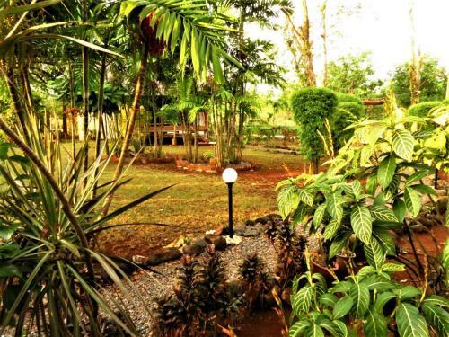 Hotel Bamboo Hideaway Resort