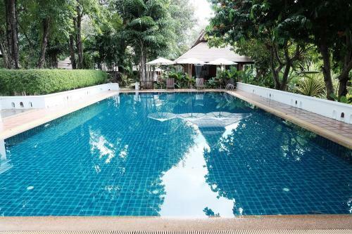 Hostal Khum Nakorn Villa