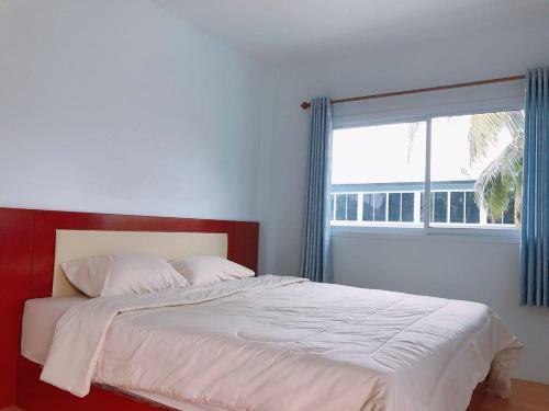 Hostal Your Place Inn Surin