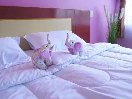 Hostal Your Place Inn Surin