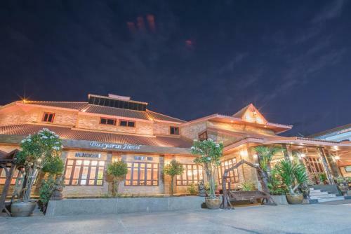 Busyarin Hotel
