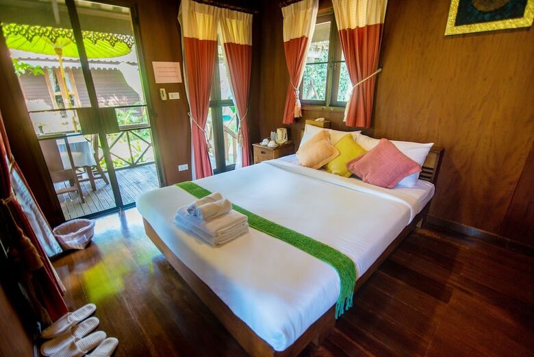 Hotel Banviewnam Camping & Resort