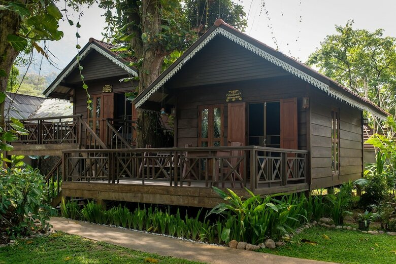 Hotel Banviewnam Camping & Resort