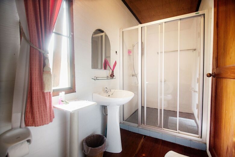Hotel Banviewnam Camping & Resort