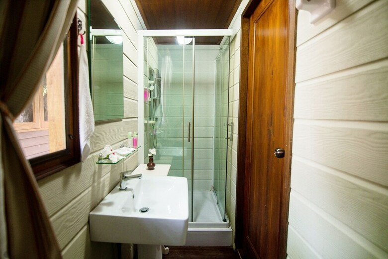Hotel Banviewnam Camping & Resort