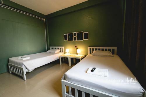 Banana Hostel