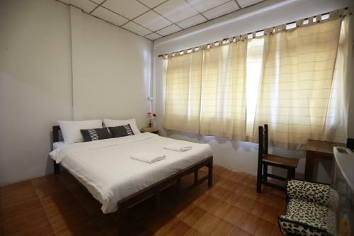 Banana Hostel