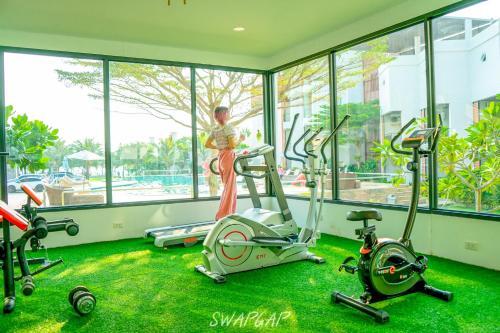 Saint Tropez Beach Resort Hotel