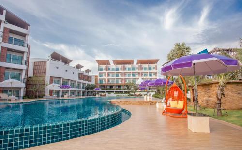 Saint Tropez Beach Resort Hotel