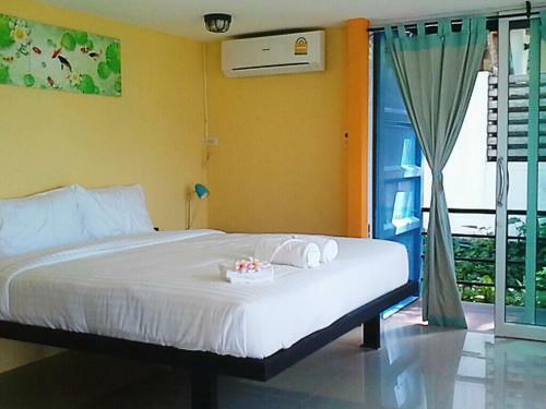 Albergue Think & Retro Cafe Lipa Noi Samui