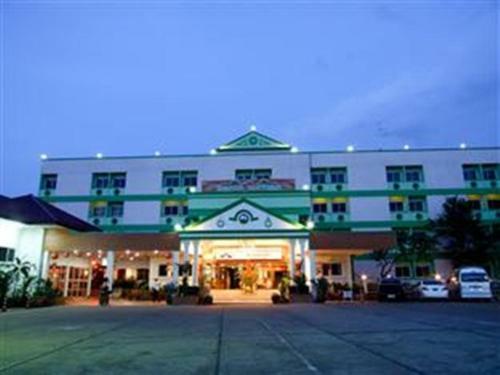 Hotel Sakol Grand Palace