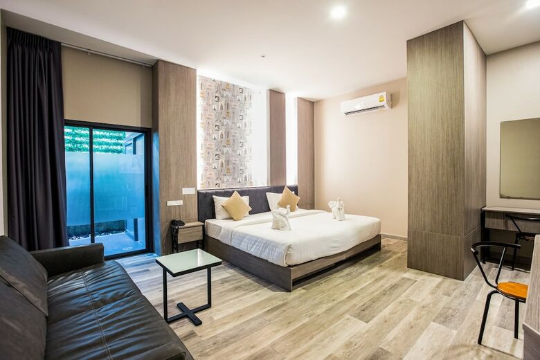 Hotel Tara Park Resotel