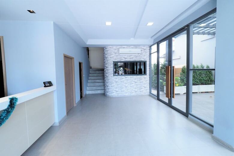 Hotel Tara Park Resotel