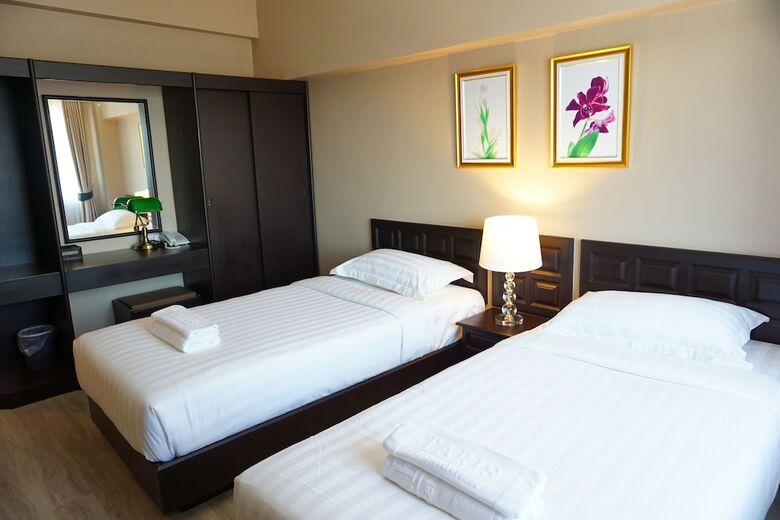 Taris Art Hotel Phrae
