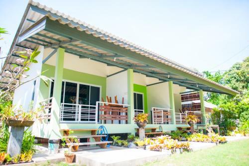 Hostal Baan Sood Kob Fah
