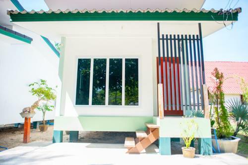 Hostal Baan Sood Kob Fah
